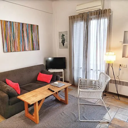 Apartment Cozy In The Very Heart Of *