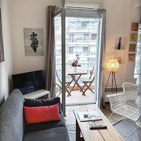 Cozy In The Very Heart Of 아파트 테살로니키